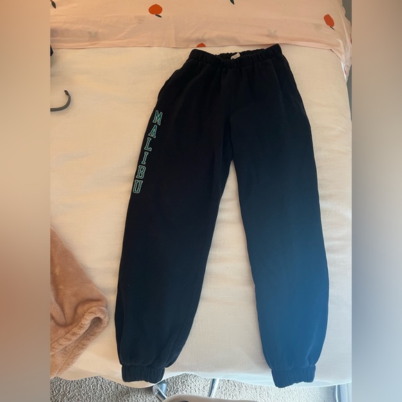 Brandy Melville Rosa Malibu Sweatpants - Picture 2 of 3
